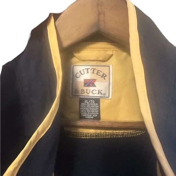 Cutter & Buck Black Golf Windbreaker Vest with Full-Length Zipper - Picture 5 of 9